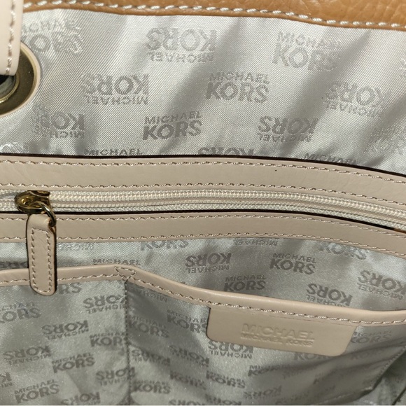 Michael Kors purse - Picture 7 of 7